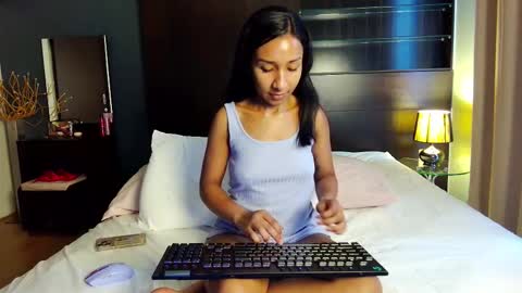 Snapshot of blackd0ll chatting on February 2026 08:33:02 AM Angye online show from February 2026 08:33:02 AM