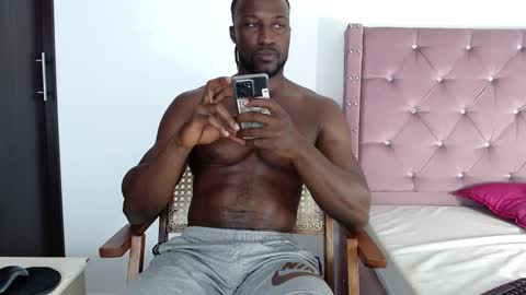 Twtter 1MikeBeckford            Onlyfns beckfordmike online show from January 2025 09:57:01 PM