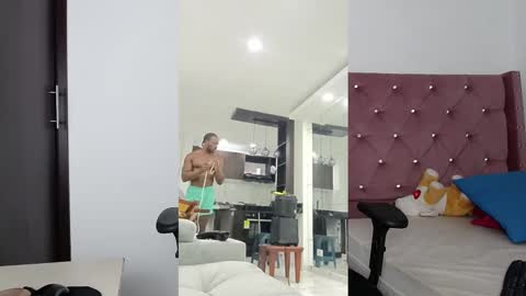 Twtter 1MikeBeckford            Onlyfns beckfordmike online show from February 2025 01:24:01 AM