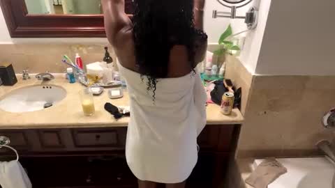 blackoasis9 online show from April 2026 11:29:02 PM