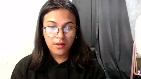 Ellez online show from October 2025 05:44:02 PM