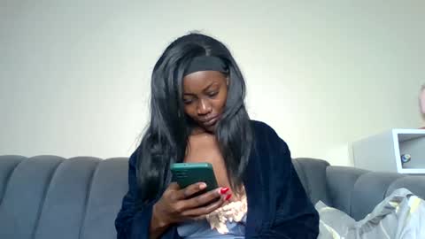 Snapshot of blackprincess25 chatting on June 2026 09:04:02 AM Lorraine online show from June 2026 09:04:02 AM