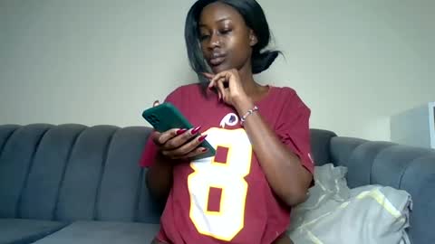 Snapshot of blackprincess25 chatting on July 2026 09:02:01 AM Lorraine online show from July 2026 09:02:01 AM
