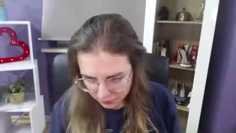 Z O E Y online show from January 2025 08:39:01 AM