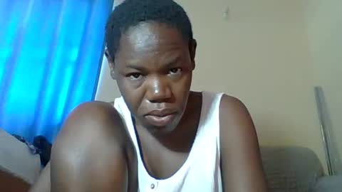 Snapshot of blacksexygal chatting on June 2026 05:43:02 AM SARAH online show from June 2026 05:43:02 AM