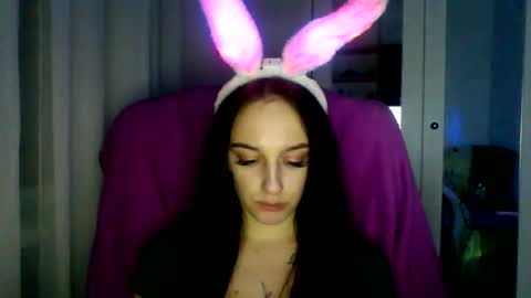 Ivy online show from January 2025 06:38:01 PM