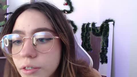   online show from December 2024 01:11:02 PM