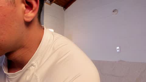 Snapshot of blake_levi chatting on December 2024 12:52:01 AM Blake Levi Independent Model online show from December 2024 12:52:01 AM