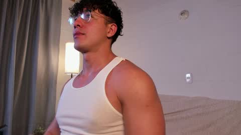 Snapshot of blake_levi chatting on January 2025 01:05:02 AM Blake Levi Independent Model online show from January 2025 01:05:02 AM