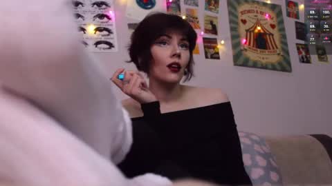 Britney online show from April 2026 04:03:01 PM