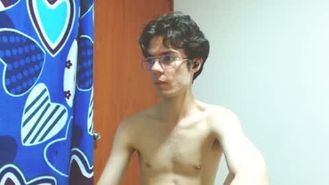 Snapshot of blakeshatter chatting on March 2025 07:03:01 AM blakeshatter online show from March 2025 07:03:01 AM