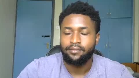 Snapshot of blakmoufaka chatting on September 2025 07:13:02 AM blakmoufaka online show from September 2025 07:13:02 AM