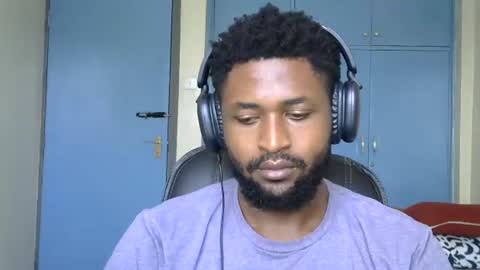 Snapshot of blakmoufaka chatting on October 2025 05:28:02 AM blakmoufaka online show from October 2025 05:28:02 AM