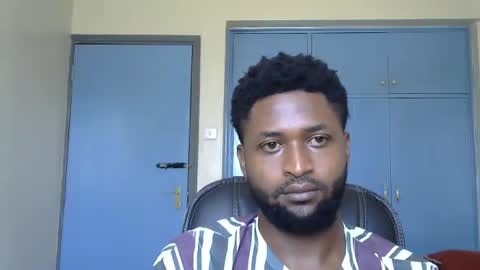 Snapshot of blakmoufaka chatting on October 2025 08:02:02 AM blakmoufaka online show from October 2025 08:02:02 AM