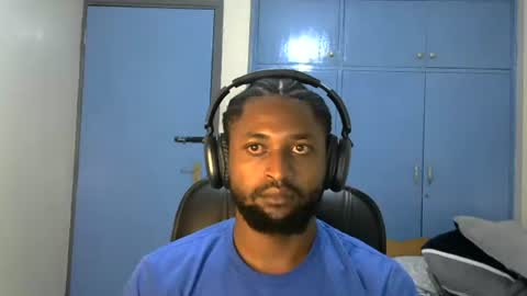 Snapshot of blakmoufaka chatting on October 2025 06:41:02 PM blakmoufaka online show from October 2025 06:41:02 PM