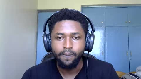 Snapshot of blakmoufaka chatting on November 2025 06:03:01 AM blakmoufaka online show from November 2025 06:03:01 AM