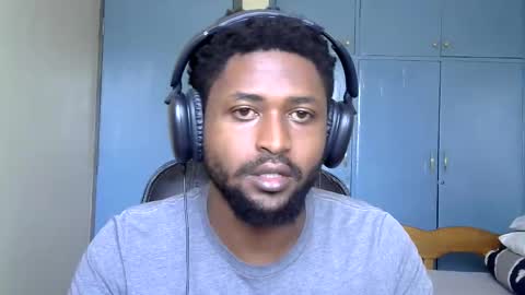 Snapshot of blakmoufaka chatting on November 2025 05:20:01 AM blakmoufaka online show from November 2025 05:20:01 AM