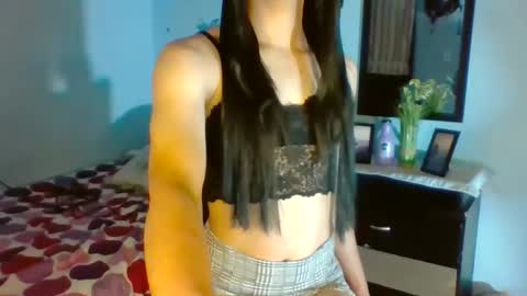 blakwhitebig21 online show from February 2025 08:45:01 PM