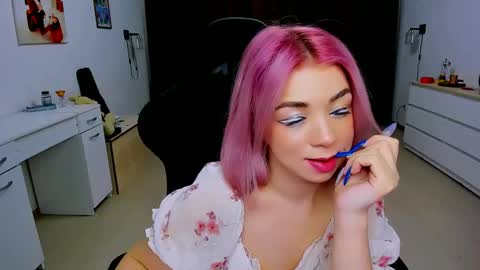 Nicole online show from December 2024 07:17:02 AM