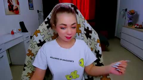 Nicole online show from February 2025 06:54:01 AM