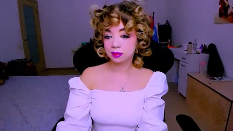 Snapshot of blinkofeyess chatting on February 2026 04:43:02 AM Nicole online show from February 2026 04:43:02 AM