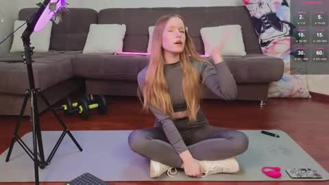 Mona redhead Diana brown-haired online show from May 2026 05:49:01 AM