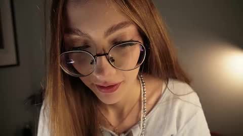  LiLy online show from September 2025 04:52:02 PM