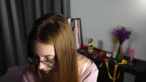  LiLy online show from November 2025 03:11:01 PM