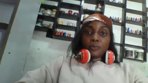 Snapshot of blktulipsxx chatting on June 2026 11:36:02 AM Lola online show from June 2026 11:36:02 AM