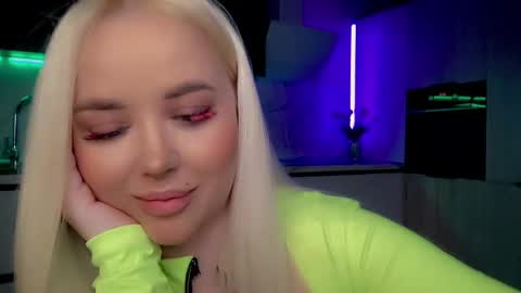 Lana online show from March 2025 09:14:02 AM