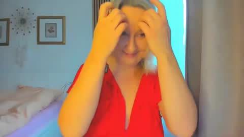 Nicole online show from January 2025 10:08:01 AM