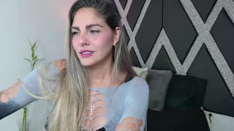 alejandra online show from June 2026 05:08:01 AM