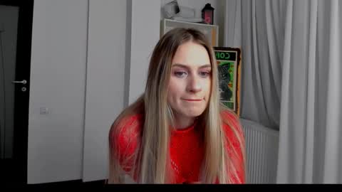 blonde_godess1 online show from October 2025 08:31:02 PM