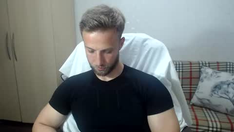 Snapshot of blondeagle chatting on June 2026 09:06:01 PM Mr Blond online show from June 2026 09:06:01 PM