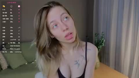 Snapshot of blondekelly chatting on July 2026 05:19:01 PM Kelly online show from July 2026 05:19:01 PM