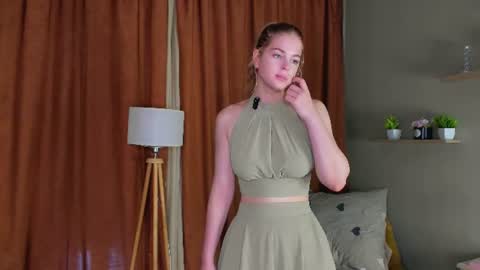 Snapshot of blondensinful chatting on June 2026 08:22:02 AM blondensinful online show from June 2026 08:22:02 AM