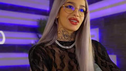 Snapshot of blondie_muller chatting on November 2025 08:55:01 PM blondie_muller online show from November 2025 08:55:01 PM