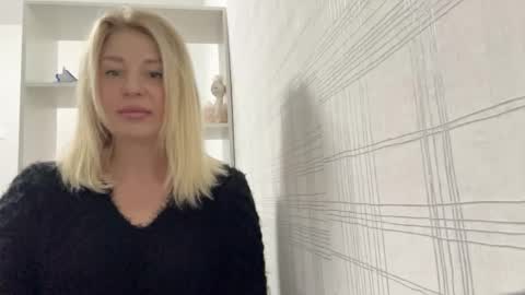 blondie_xoxoxo online show from September 2025 10:52:01 AM