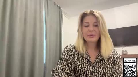 blondie_xoxoxo online show from October 2025 07:17:01 AM