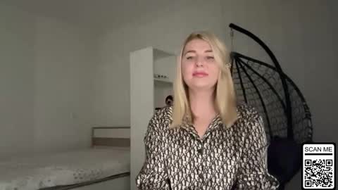 blondie_xoxoxo online show from June 2026 04:24:02 PM
