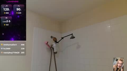 Bubbles online show from October 2025 11:14:01 PM