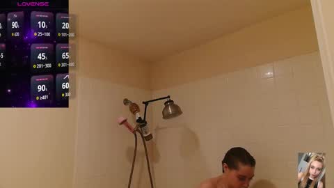 Snapshot of blondiebubblebooty chatting on January 2026 03:22:02 AM Bubbles online show from January 2026 03:22:02 AM