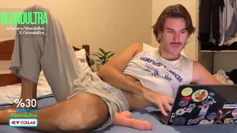 Snapshot of blondultra chatting on May 2026 06:36:01 PM blondultra online show from May 2026 06:36:01 PM