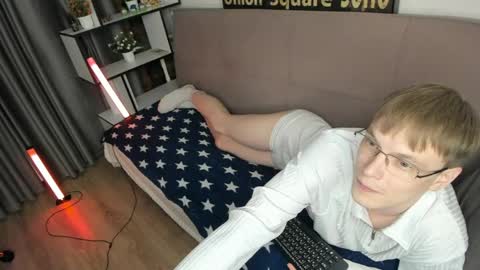 Snapshot of blondvibe chatting on May 2026 09:13:01 PM Alik online show from May 2026 09:13:01 PM
