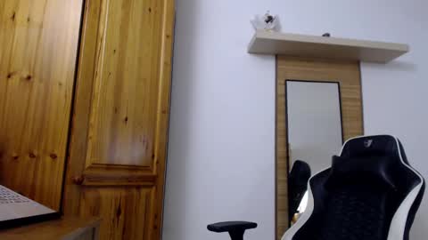 blondyelena online show from January 2025 08:20:01 AM