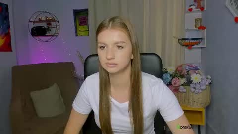 Snapshot of bloom_night chatting on July 2026 08:00:02 AM Bloom online show from July 2026 08:00:02 AM