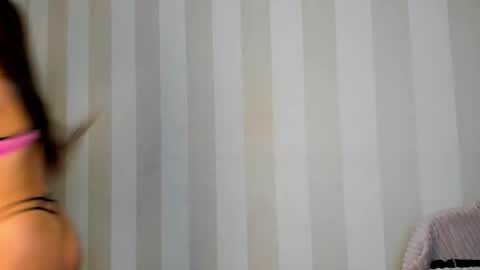 Vanessa online show from April 2026 12:42:01 PM