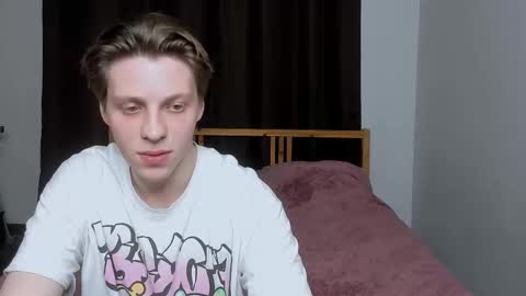 Sasha and Maria online show from November 2025 10:20:02 PM