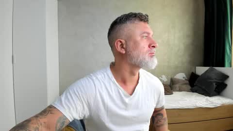 Nico online show from September 2025 04:56:02 AM