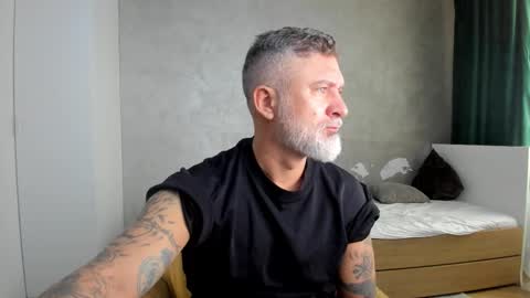 Nico online show from September 2025 05:07:01 AM